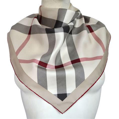 foulard burberry soie